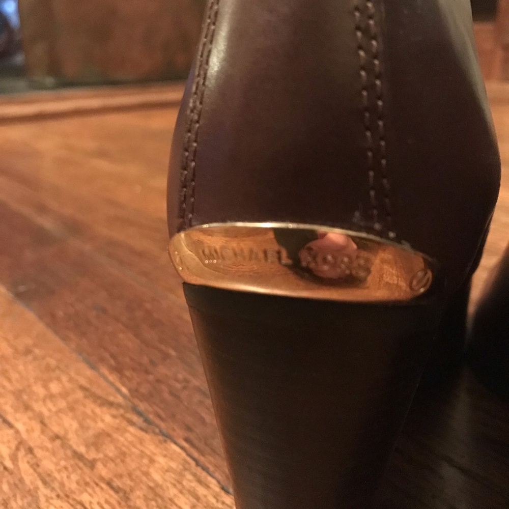 Michael Kors Women’s Booties with Heel  Size 6.5 - Picture 3 of 8